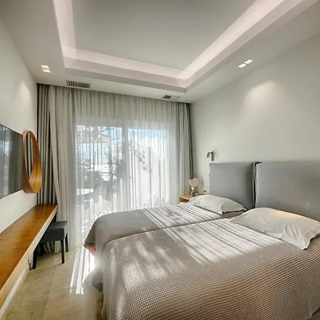 Vistonia Apartment *