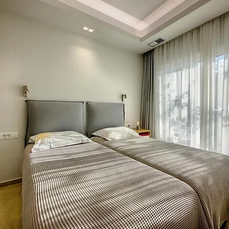 Vistonia Apartment *